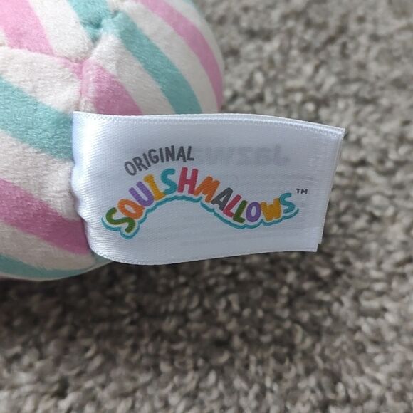 New With Tags Squishmallow 3.5" Declan Snowcone Clown Plush Clip - Picture 10 of 12